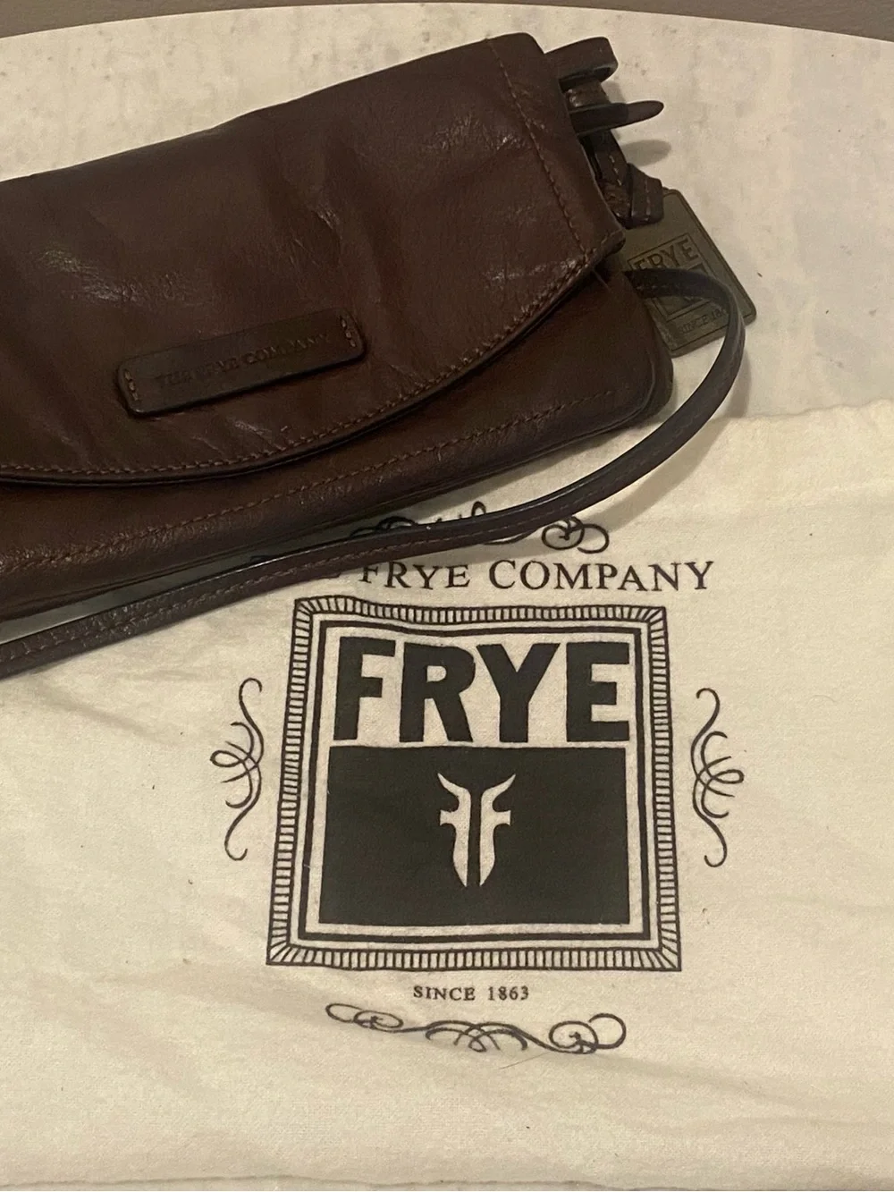 FRYE AND CO. classic brown